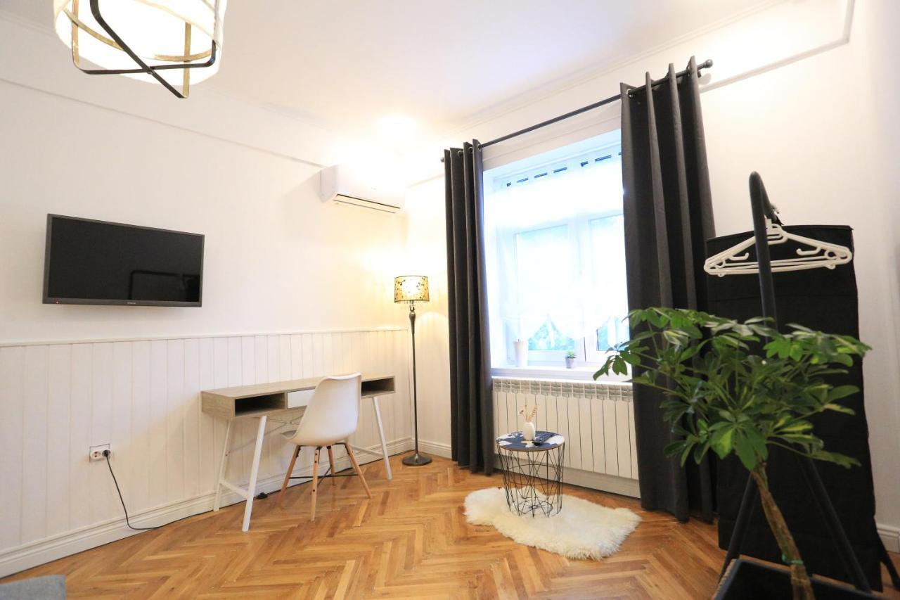 Ceronav Citycenter Galati, Disscount On Google! Apartment Ngoại thất bức ảnh
